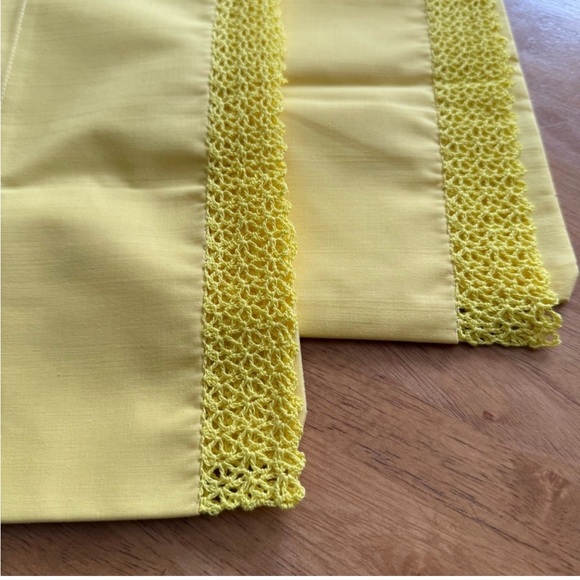 Other - Utica J. P. Stevens Percale King Pillow Cases in Bright Sunshine Gold Yellow